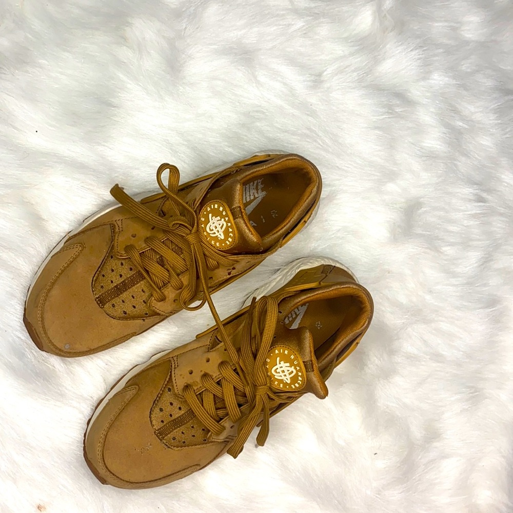 Brown shoes